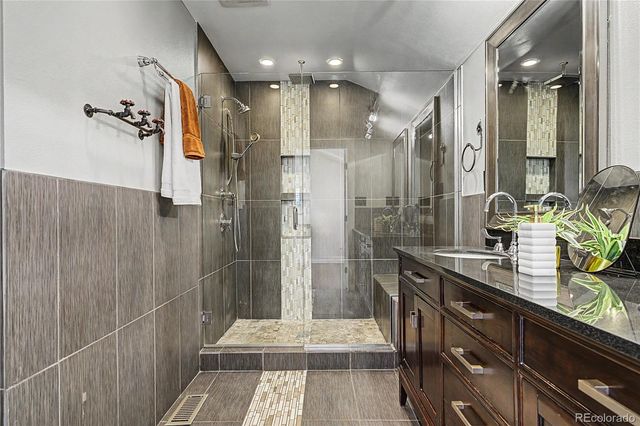 2450 S Jamaica Street, Aurora, CO 80014