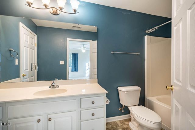 245 Plaza Drive E, Chapel Hill, NC 27517