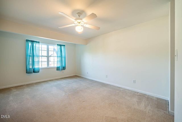 245 Plaza Drive E, Chapel Hill, NC 27517