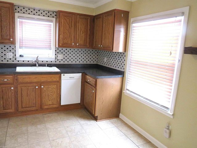 21601 Kramer Street, Saint Clair Shores, MI 48080