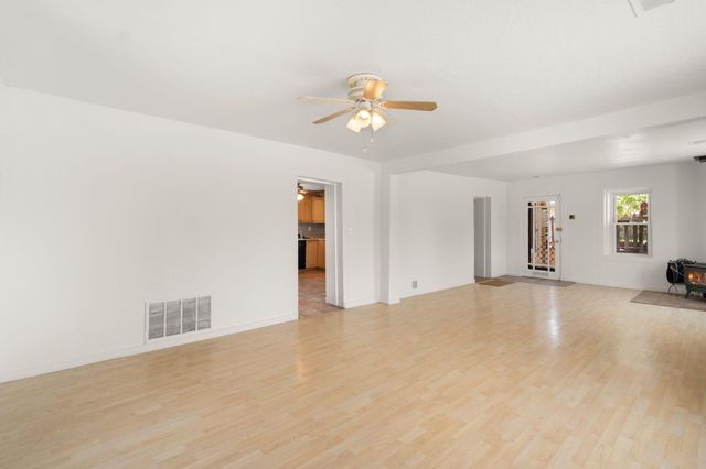 314 W Aragon Road, Belen, NM 87002