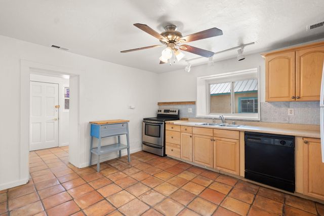314 W Aragon Road, Belen, NM 87002