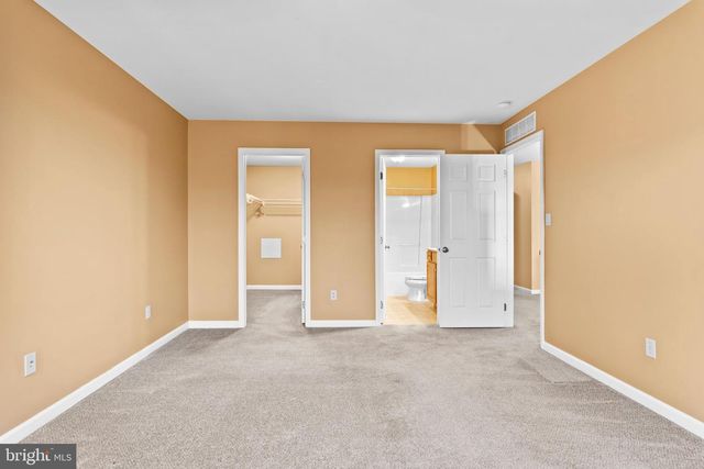 489 SUNDAY DR, Harrisburg, PA 17111