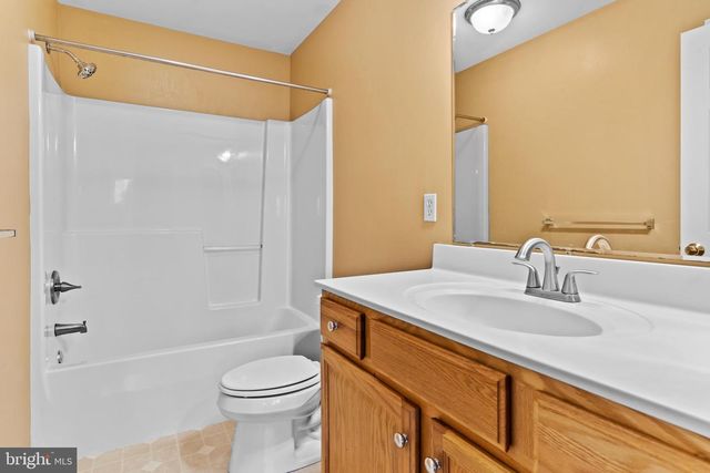 489 SUNDAY DR, Harrisburg, PA 17111
