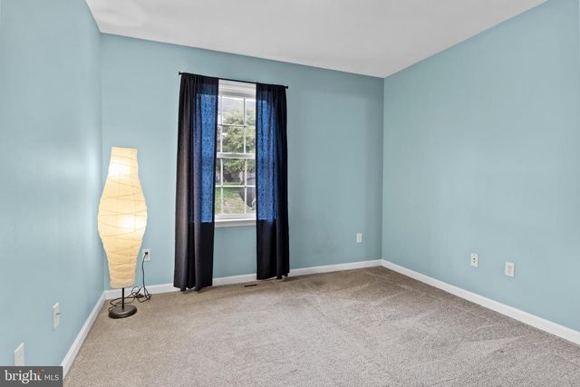 489 SUNDAY DR, Harrisburg, PA 17111
