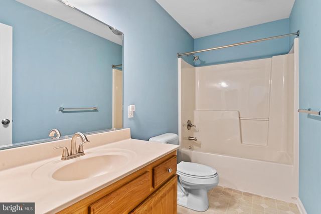 489 SUNDAY DR, Harrisburg, PA 17111