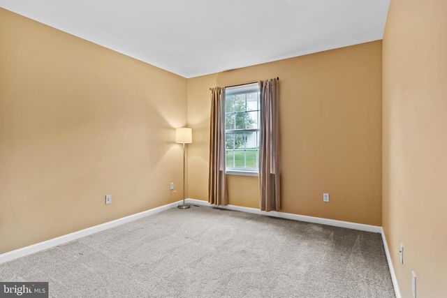 489 SUNDAY DR, Harrisburg, PA 17111