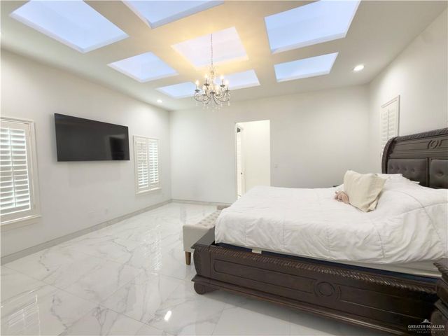 13601 N 41st Lane, Edinburg, TX 78541