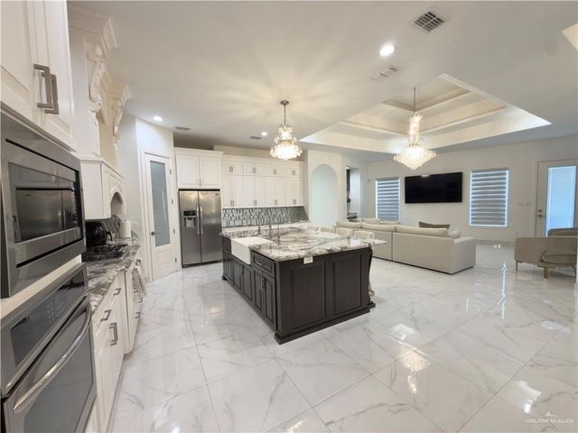 13601 N 41st Lane, Edinburg, TX 78541