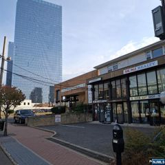 1626 Palisade Avenue 5, Fort Lee, NJ 07024