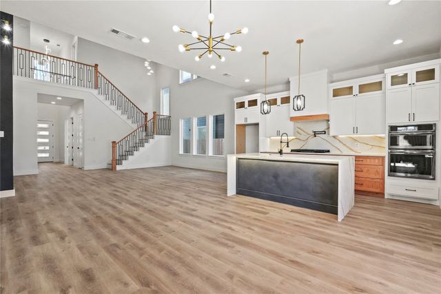 3906 Harlingen Street, Dallas, TX 75212