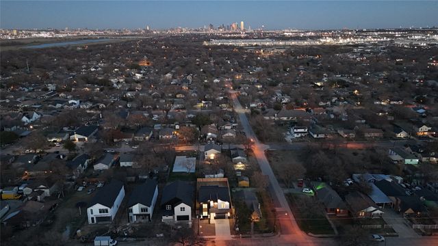 3906 Harlingen Street, Dallas, TX 75212