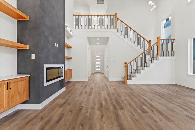 3906 Harlingen Street, Dallas, TX 75212