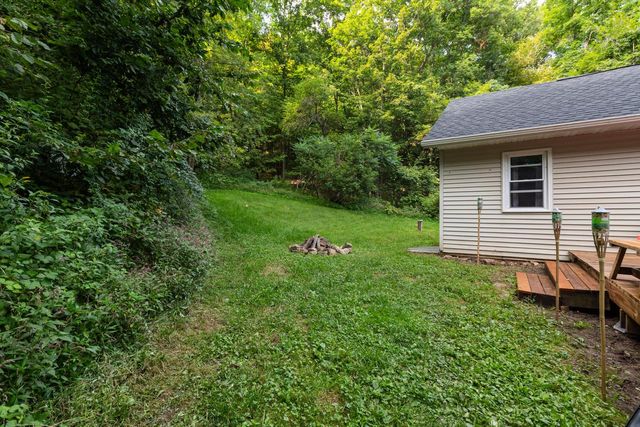 E11330 Allen ROAD, La Farge, WI 54639