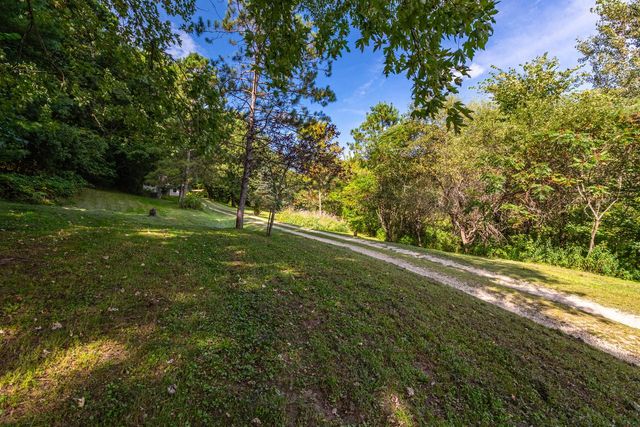 E11330 Allen ROAD, La Farge, WI 54639