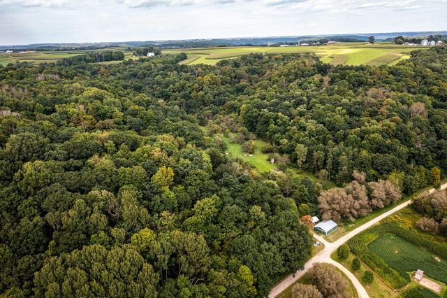 E11330 Allen ROAD, La Farge, WI 54639