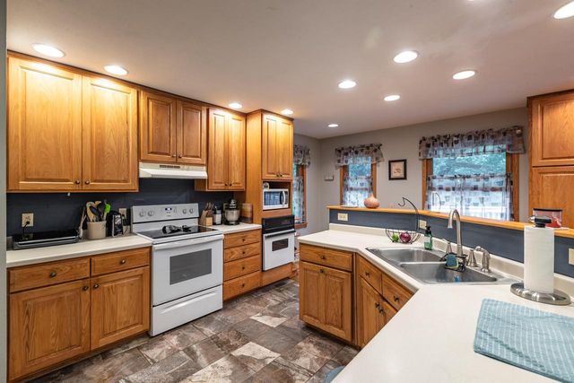 E11330 Allen ROAD, La Farge, WI 54639