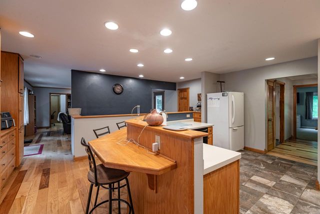 E11330 Allen ROAD, La Farge, WI 54639