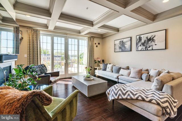 4732 CROSS ST, Philadelphia, PA 19128