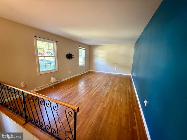 15700 ACORN CT, Cresaptown, MD 21502