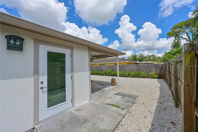 412 BAILEY ROAD, Sarasota, FL 34237