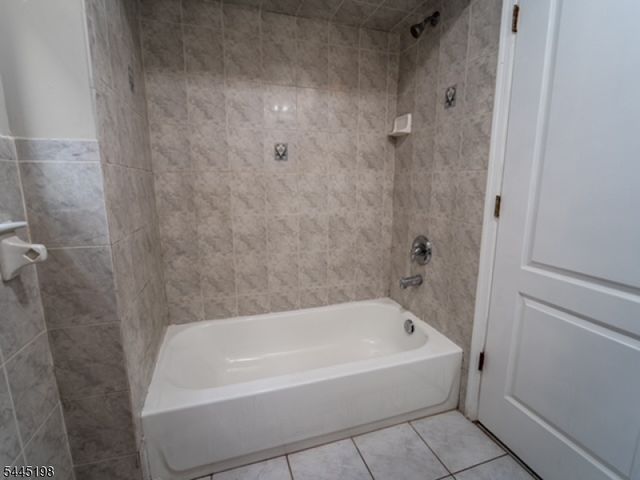 26 Mount Pleasant Ave, Newark City, NJ 07104