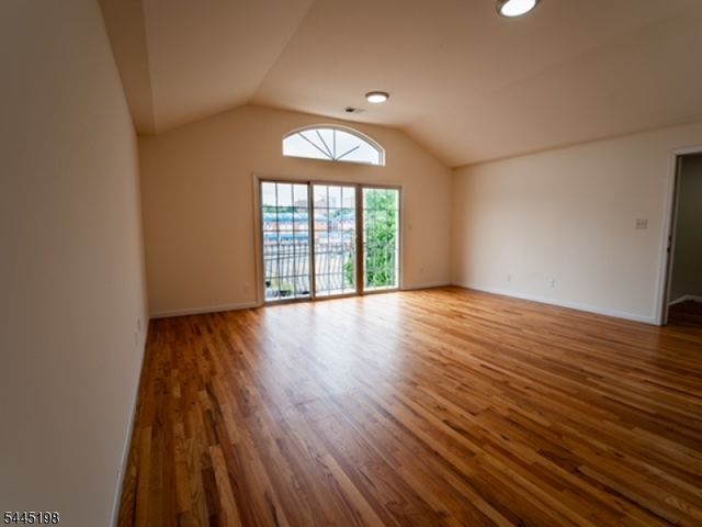 26 Mount Pleasant Ave, Newark City, NJ 07104