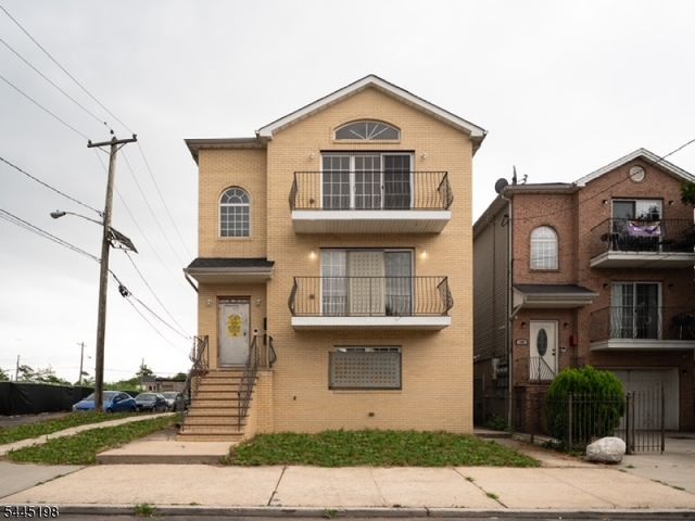 26 Mount Pleasant Ave, Newark City, NJ 07104