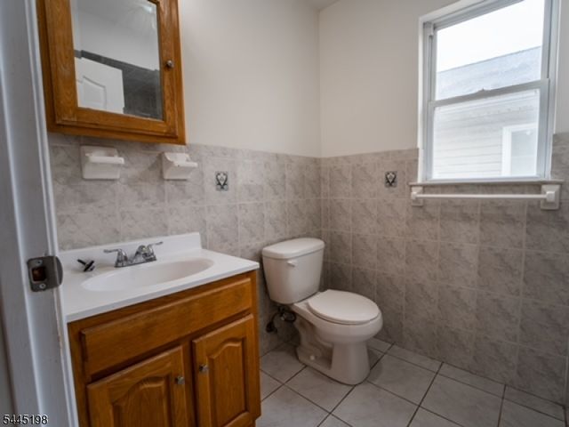 26 Mount Pleasant Ave, Newark City, NJ 07104