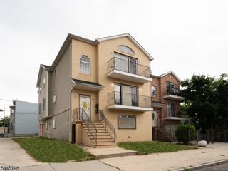 26 Mount Pleasant Ave, Newark City, NJ 07104