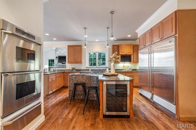 17 West Drive, Chesterfield, MO 63017