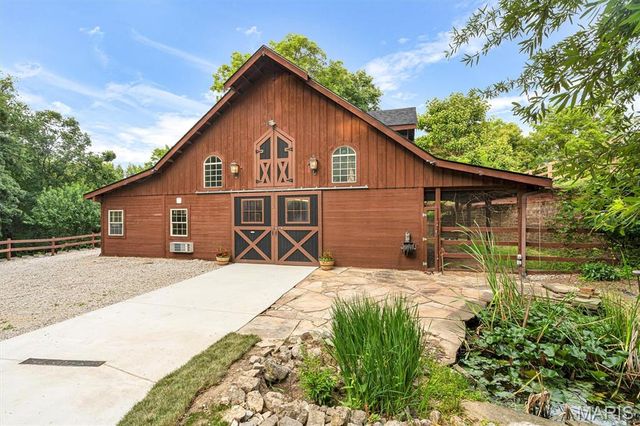 17 West Drive, Chesterfield, MO 63017