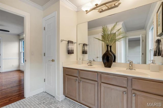 17 West Drive, Chesterfield, MO 63017