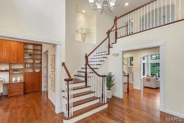 17 West Drive, Chesterfield, MO 63017