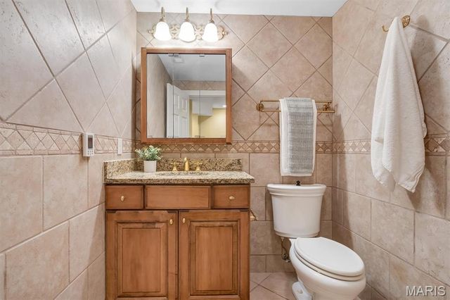 17 West Drive, Chesterfield, MO 63017