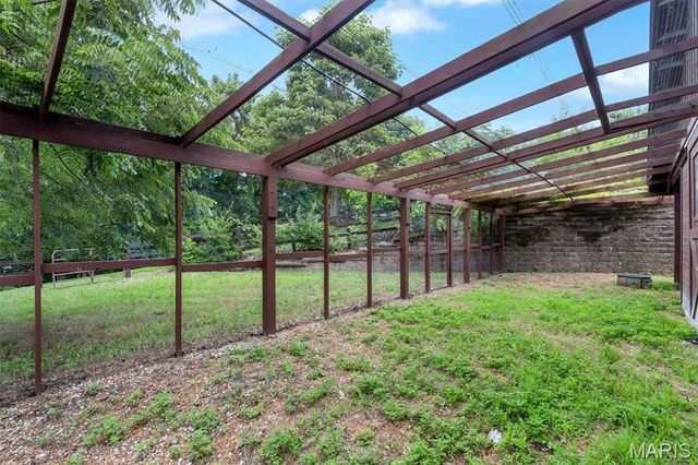 17 West Drive, Chesterfield, MO 63017