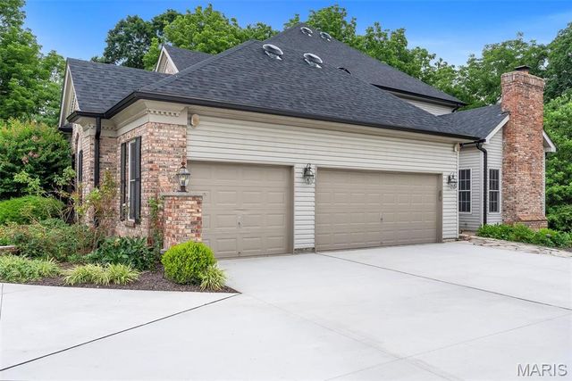 17 West Drive, Chesterfield, MO 63017