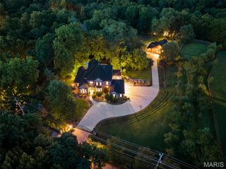 17 West Drive, Chesterfield, MO 63017