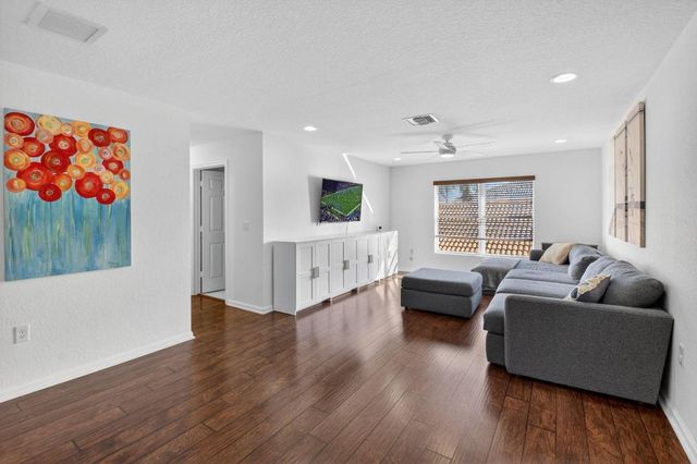 7860 Jewelwood Drive, Boynton Beach, FL 33437