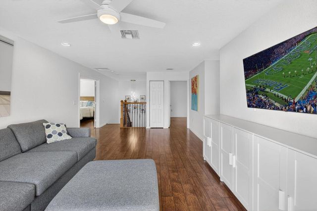 7860 Jewelwood Drive, Boynton Beach, FL 33437