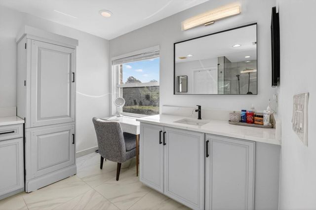 7860 Jewelwood Drive, Boynton Beach, FL 33437