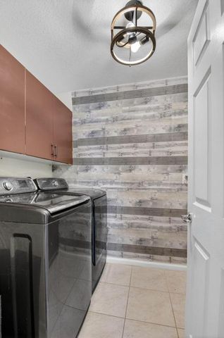 7860 Jewelwood Drive, Boynton Beach, FL 33437