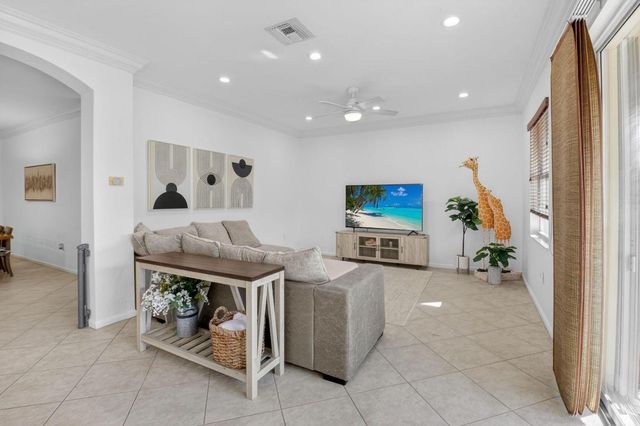 7860 Jewelwood Drive, Boynton Beach, FL 33437