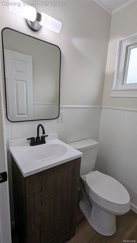 12922 E 13 Mile Road, Warren, MI 48088