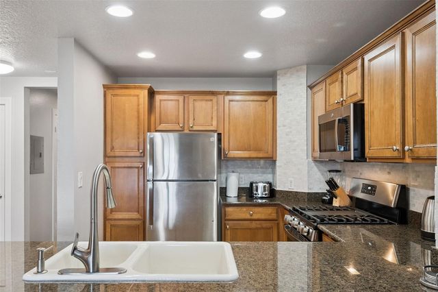 7655 HERITAGE CROSSING WAY 201, Reunion, FL 34747