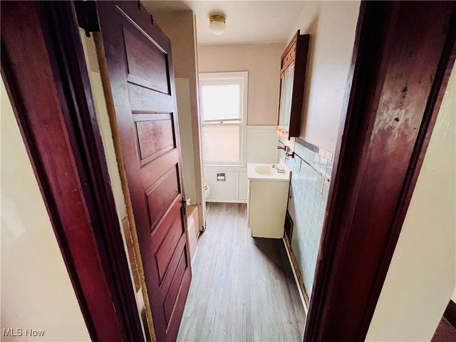 406 Grant Street, Newell, WV 26050