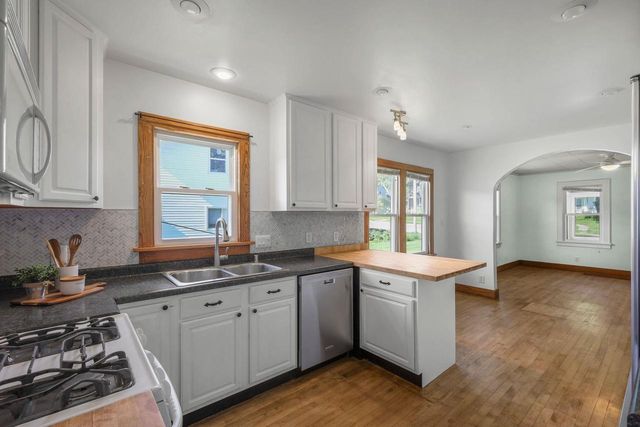224 S Main Street, Oregon, WI 53575