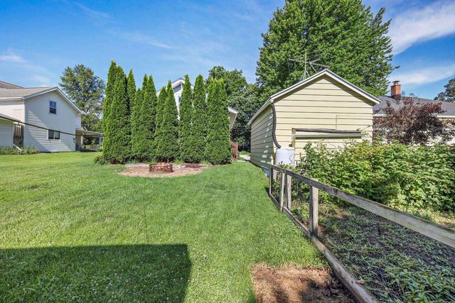 224 S Main Street, Oregon, WI 53575