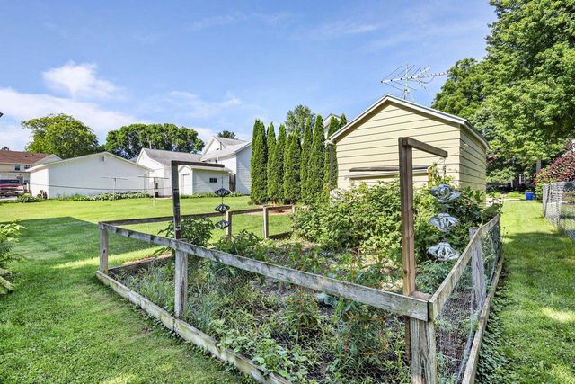 224 S Main Street, Oregon, WI 53575