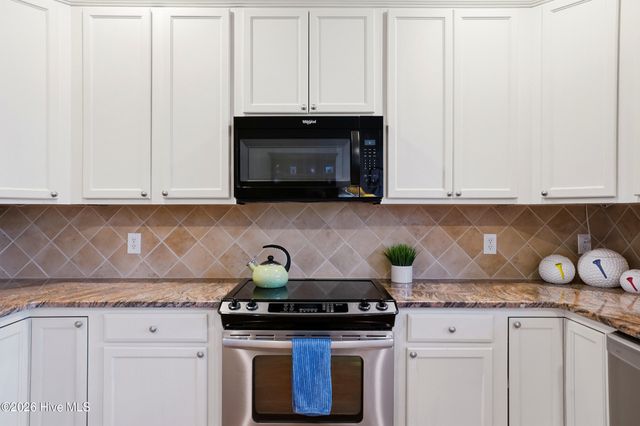 2537 St James Drive SE Apt 1007, Southport, NC 28461